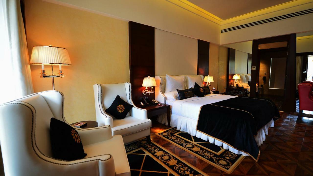Della Resorts Лонавала Экстерьер фото